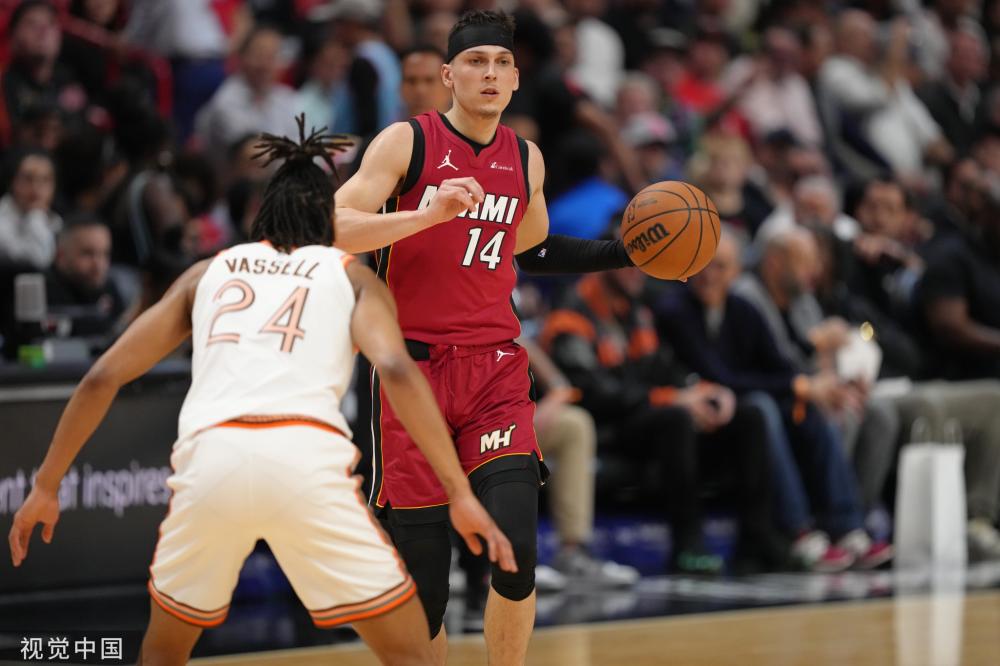 在赛场内外 在赛场内外