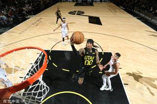 她们始终难 她们始终难