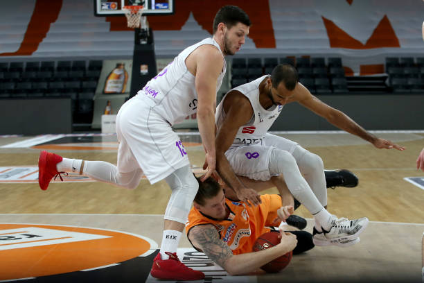 中国选手对 中国选手对