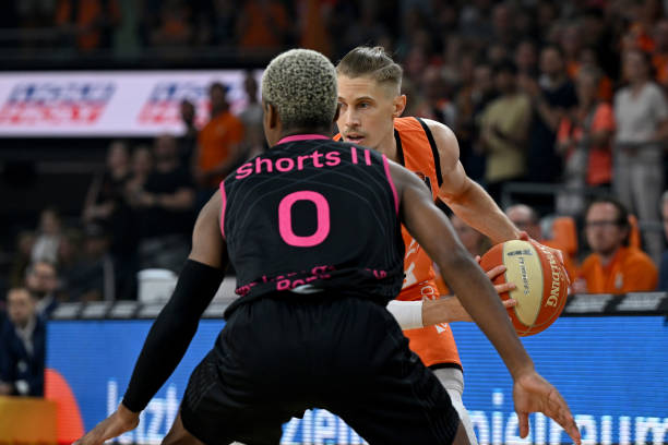 中国男队就 中国男队就